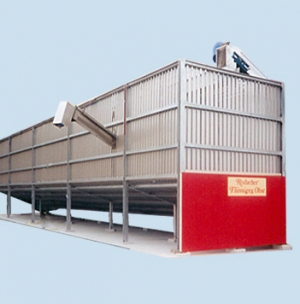 High silo (bolted assembly) made of hot-dip galvanized steel.